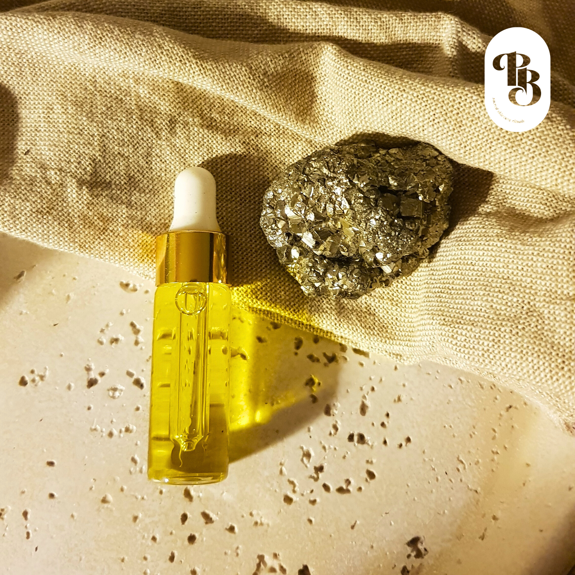GLOWING HALO - Hair Growth & Scalp Health Oil