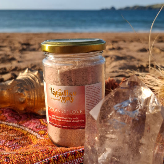 OCEAN OF LOVE | pink mineral bathing soak